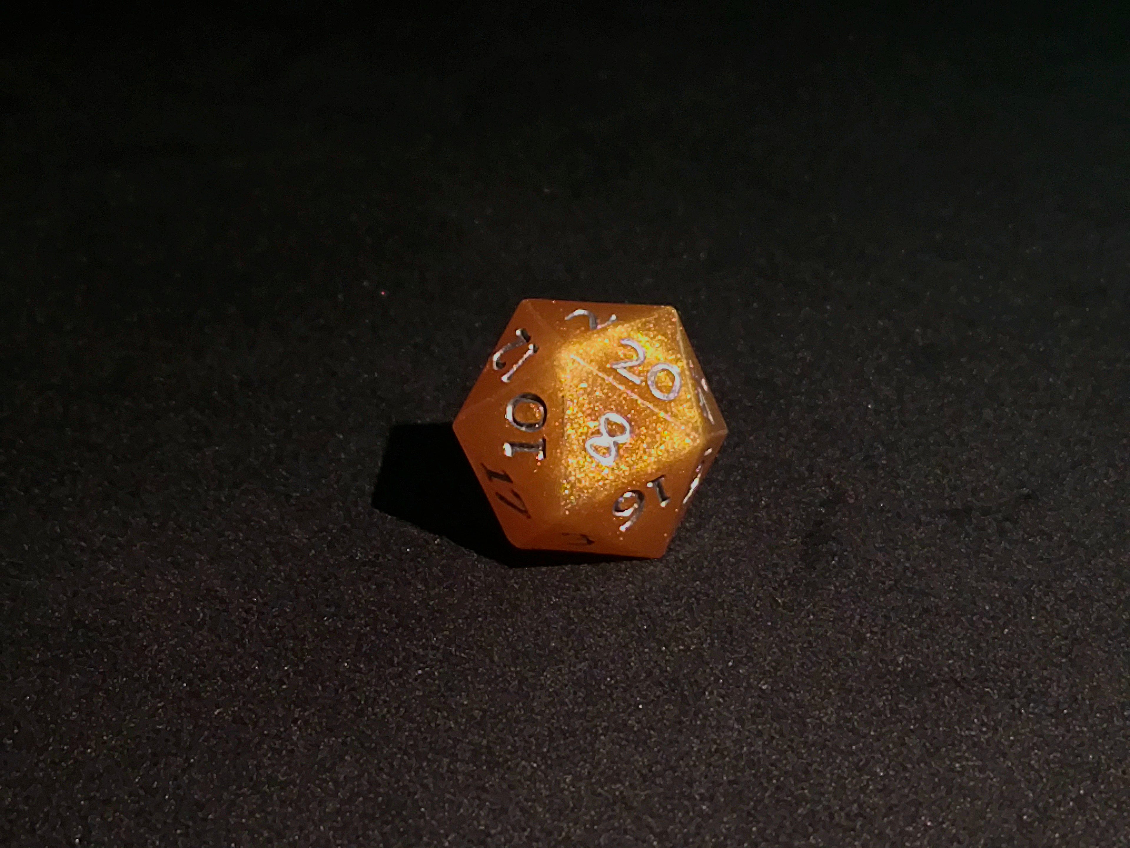 Lost Gold 7 piece dice set